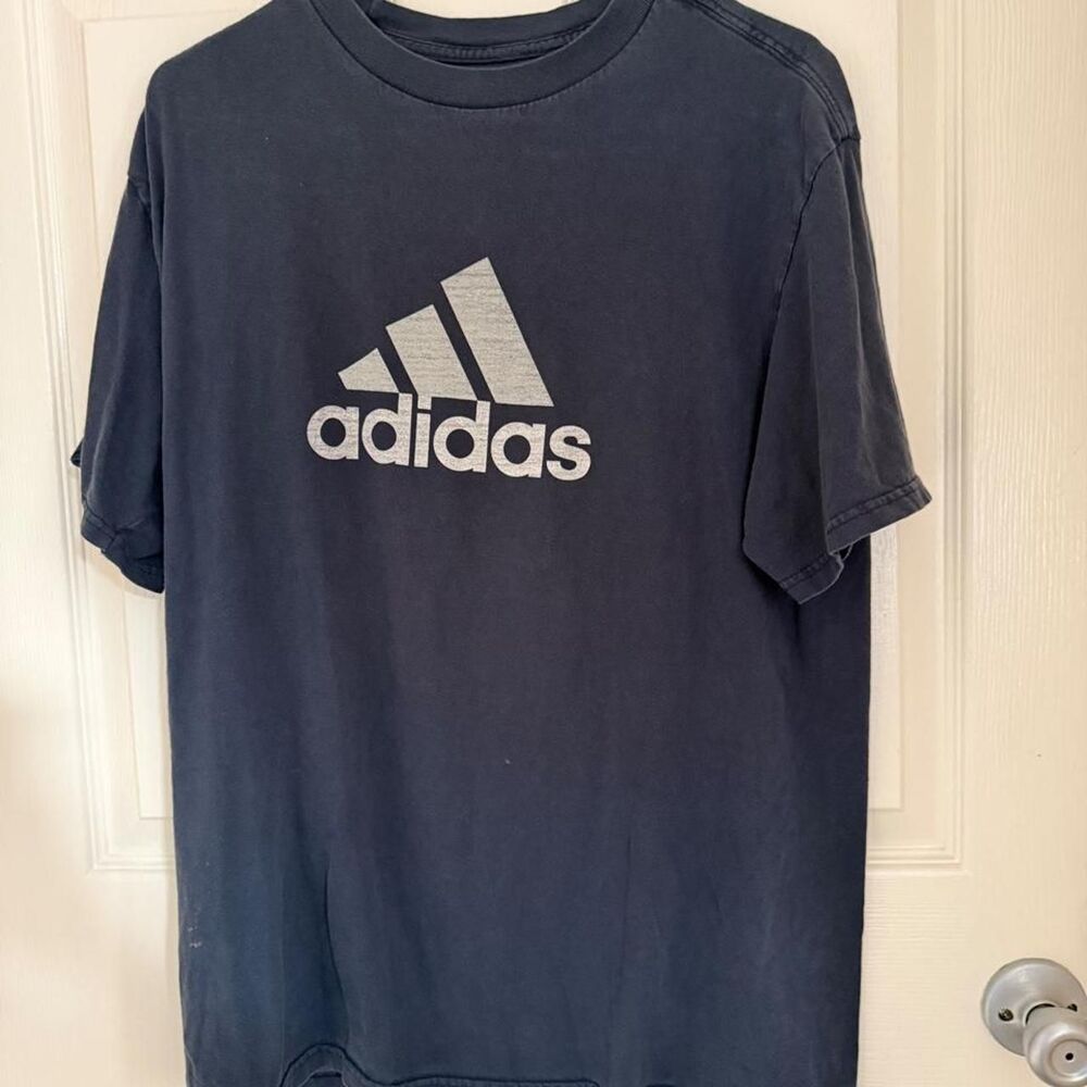 Adidas Men's Navy and Blue T-shirt